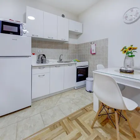 Makao * Podgorica
